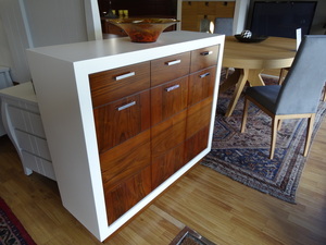 MUEBLE AUXILIAR LACA Y NOGAL EUROPEO