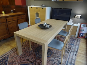 PROMOCION MESA ROBLE Y SILLAS 