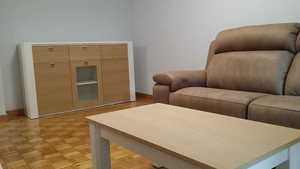 salon comedor roble natural-laca blanca+ sofá rela