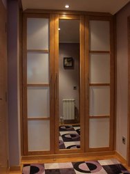 Puertas batientes Muebles a medida