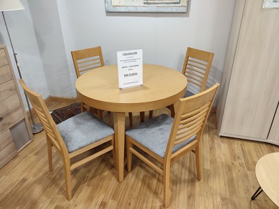 Conjunto mesa redonda y sillas